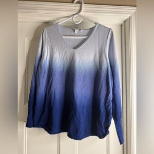 Women’s Chico's Ombre V-Neck Long Sleeve Top in Blue, size Large